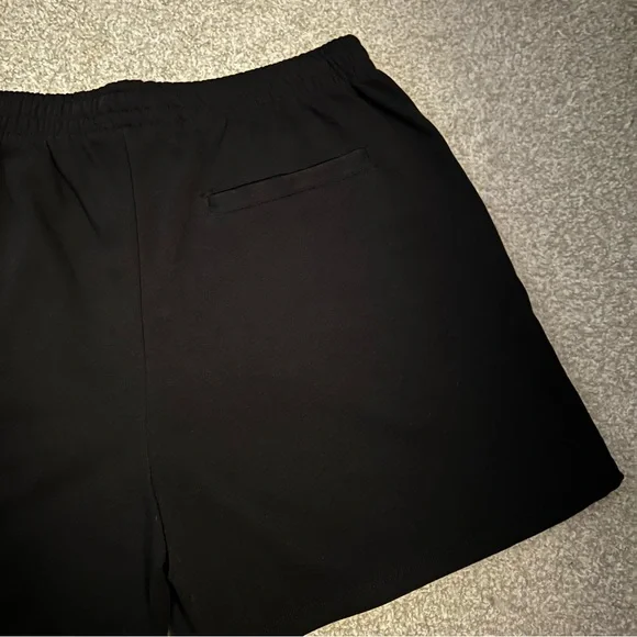 Sweat Shorts - Picture 4 of 5